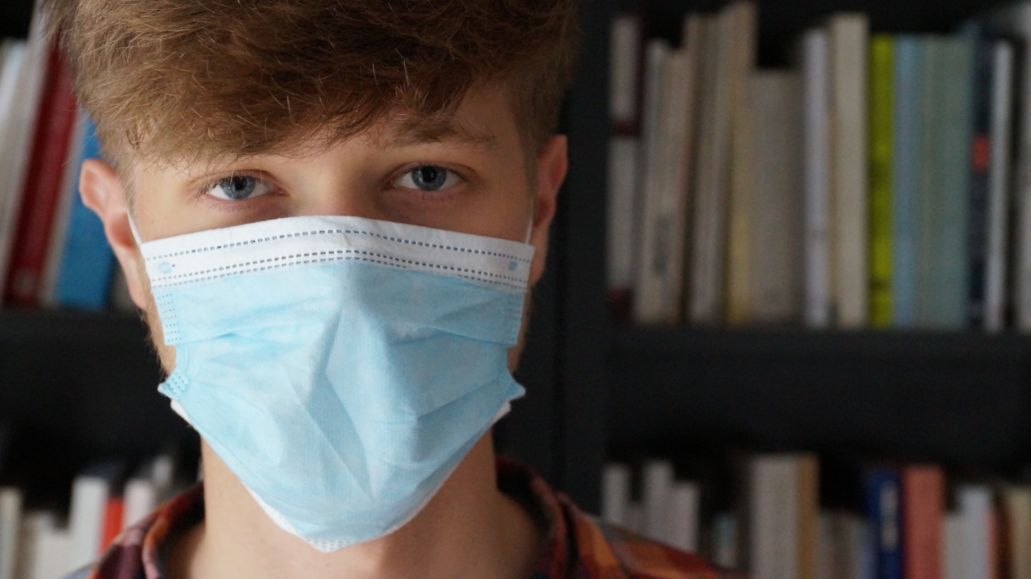 portrait avec masque (Leo)